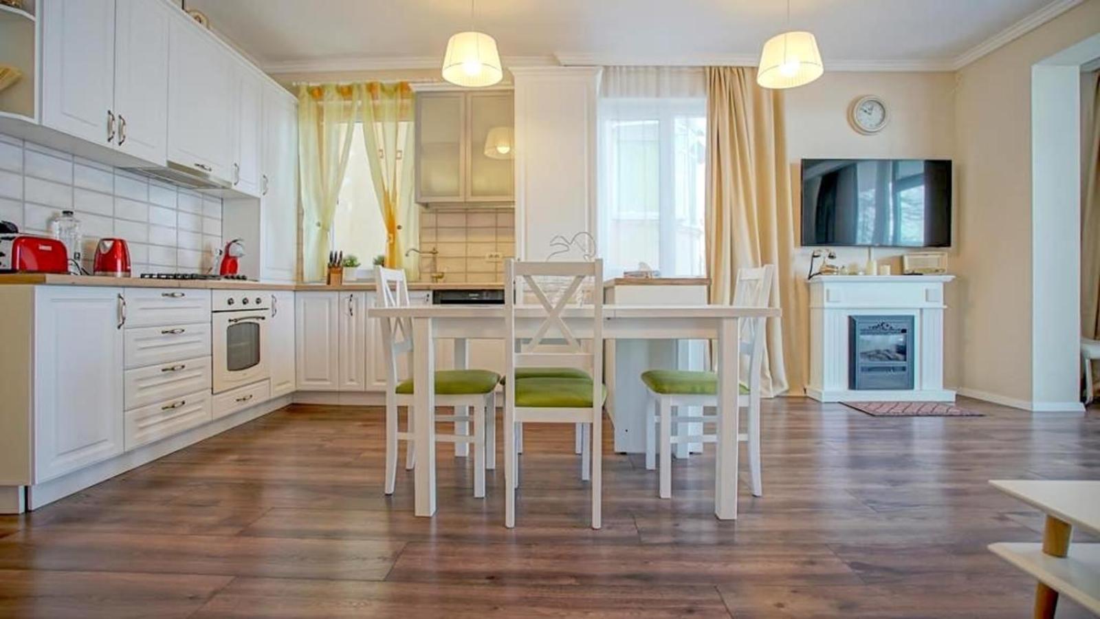 Central Maximus Apartment Brassó Kültér fotó