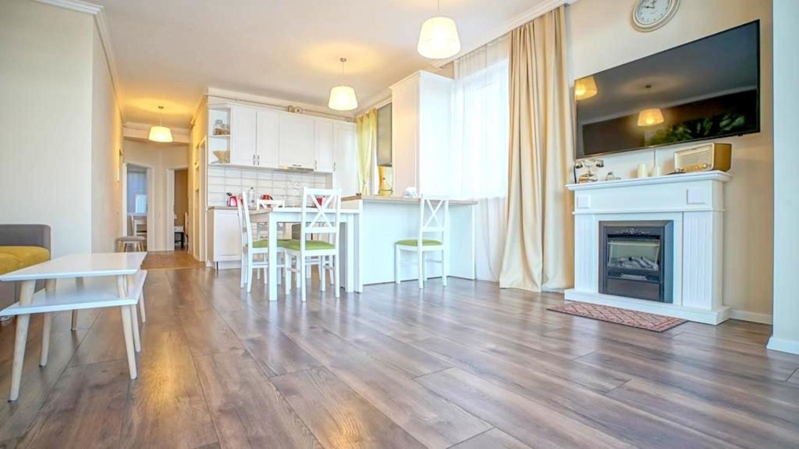 Central Maximus Apartment Brassó Kültér fotó